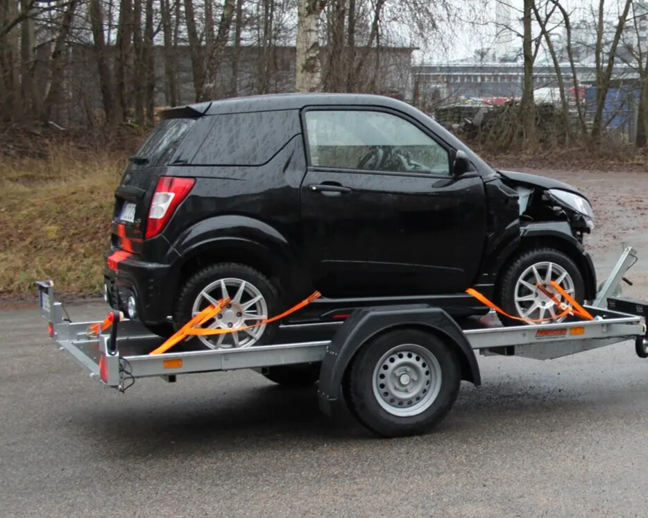 Krockskadad mopedbil